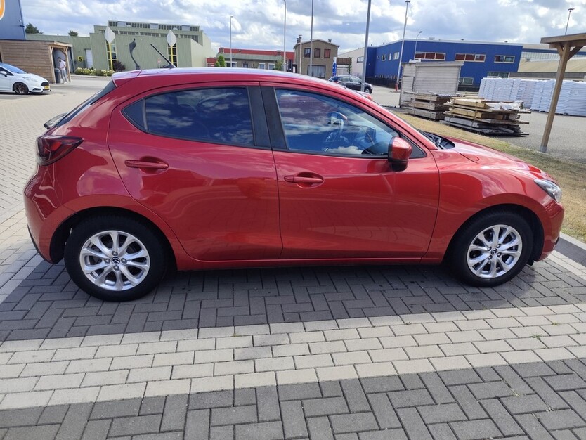 Mazda 2 173.000 km 7.250 € Viersen 41747