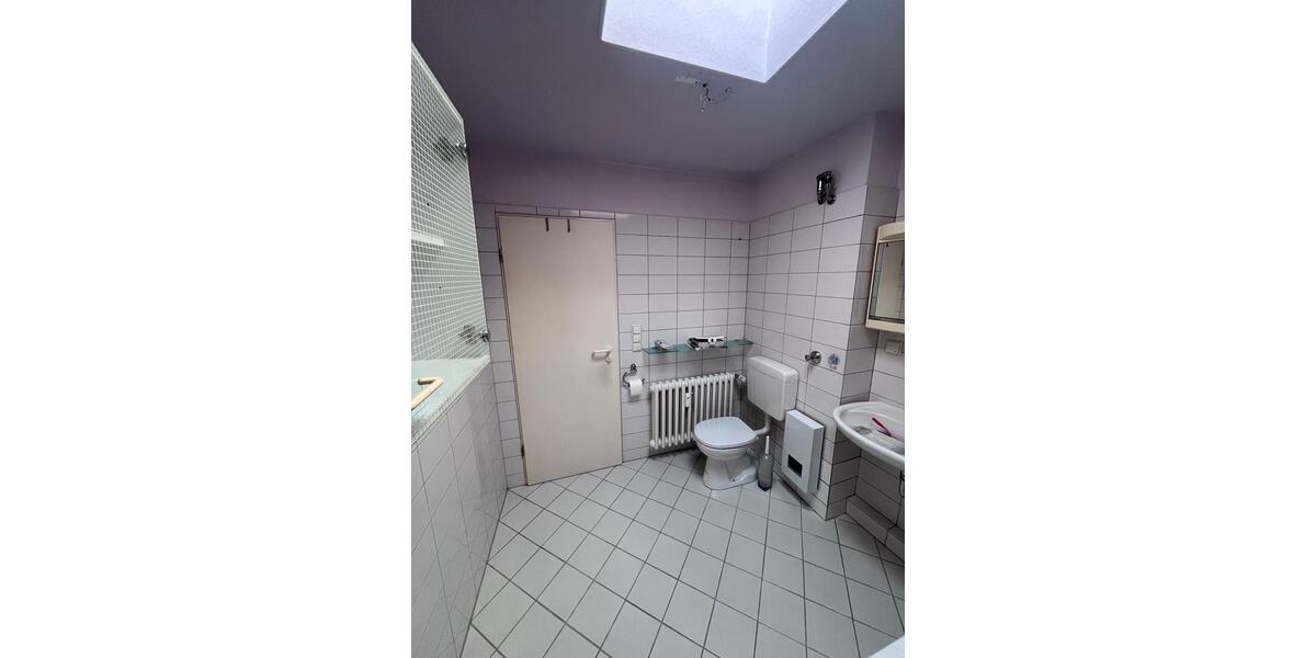 Dachgeschoßwohnung Düsseldorf Stadtbezirk 9 - 2 Zimmer, 54 m&sup2;, 255.000&euro; | Angebot:25760595