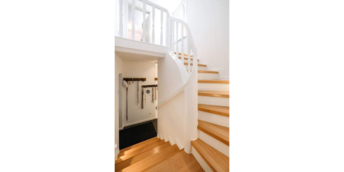 Stilvoll saniertes Familienidyll mit Pool 4 zimmer