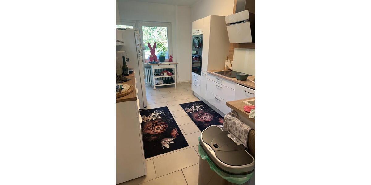 Erdgeschoßwohnung Düsseldorf Stadtbezirk 8 - 3 Zimmer, 100 m&sup2;, 1.800&euro; | Angebot:26131973