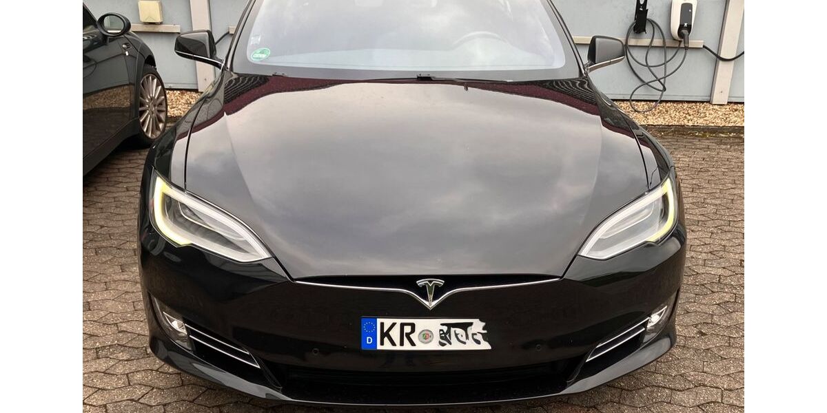 Tesla Model S 140.500 km 22.850 &euro; Krefeld 47800