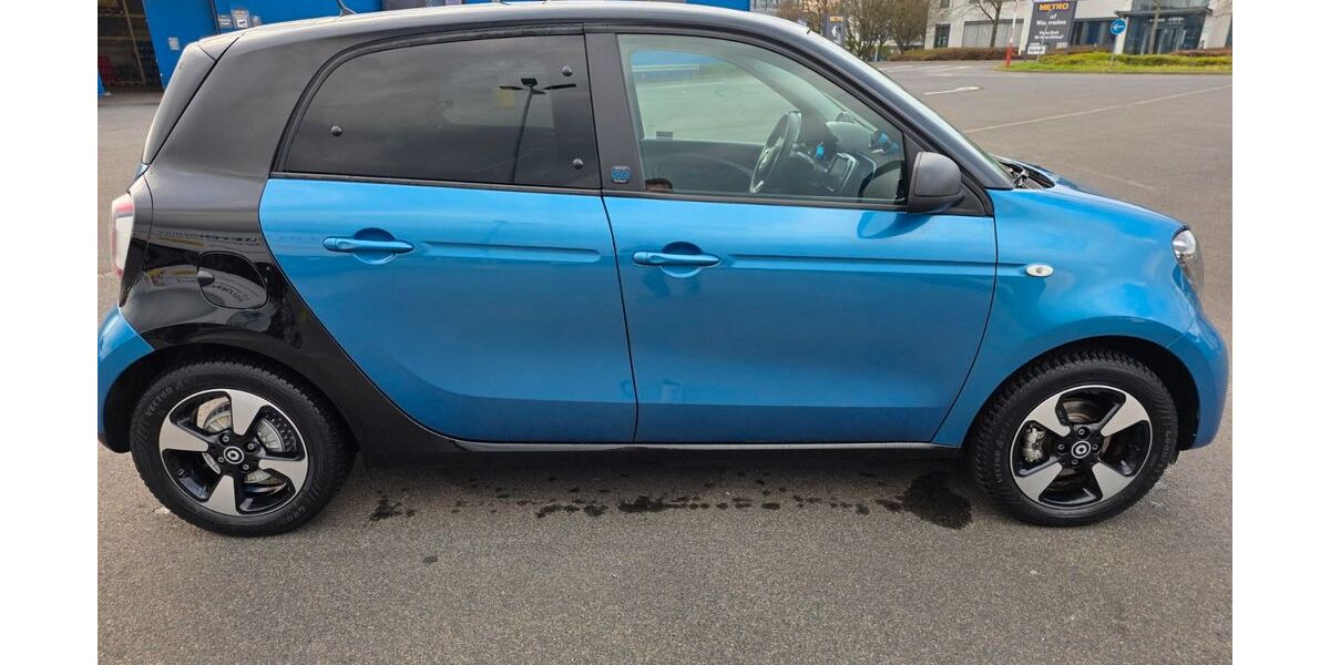 Smart ForFour 16.900 km 10.990 &euro; Neuss 41470