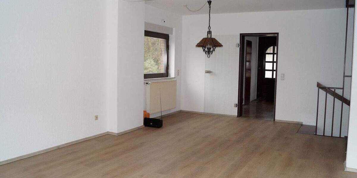 Renoviertes Reihenendhaus mit Garten und Garage 4 zimmer