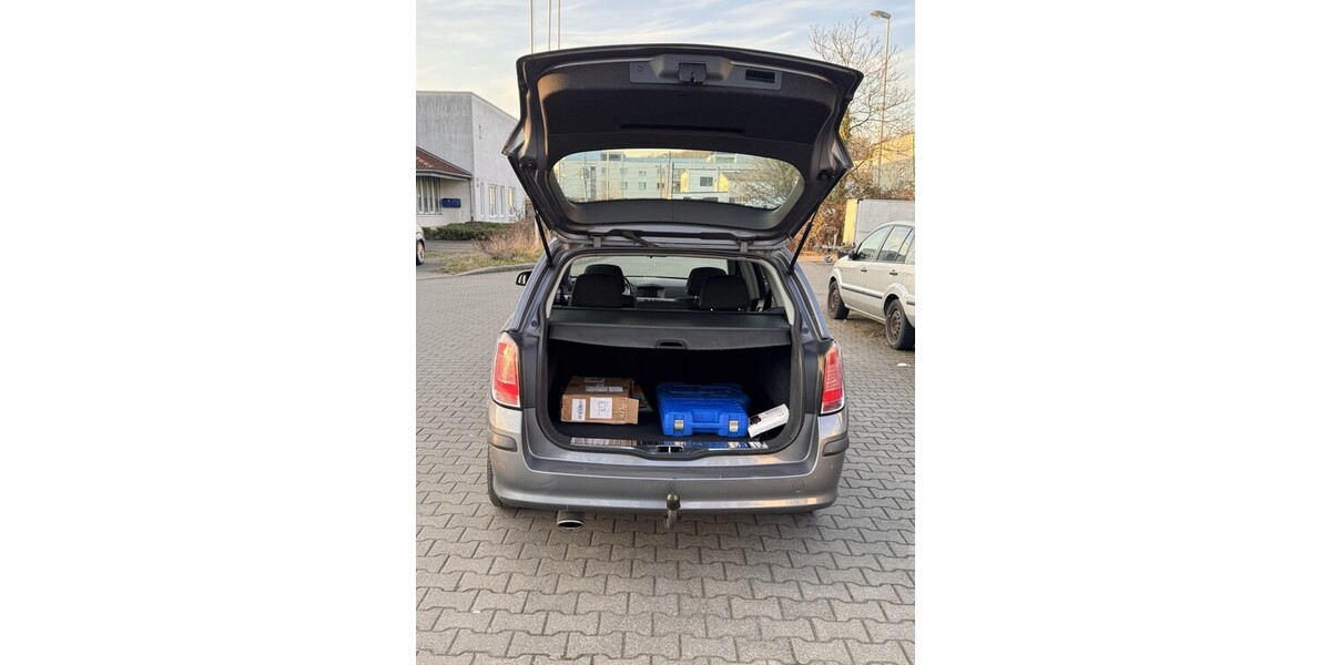Opel Astra H 158.000 km 3.590 &euro; Düsseldorf 40213