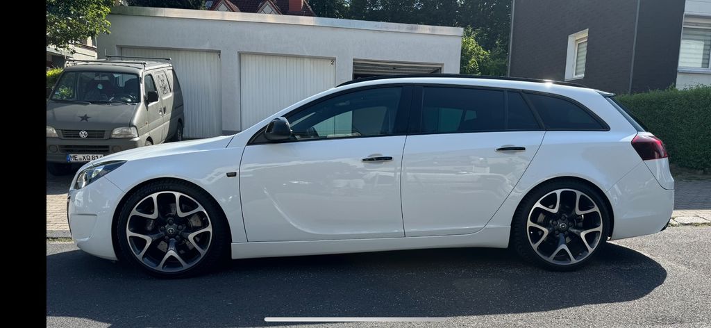 Opel Insignia 77.900 km 18.790 &euro; Mettmann 40822