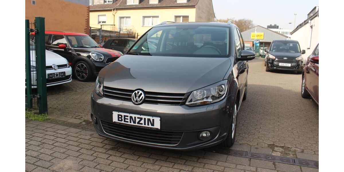 VW Touran 150.000 km 8.850 &euro; Duisburg 47139