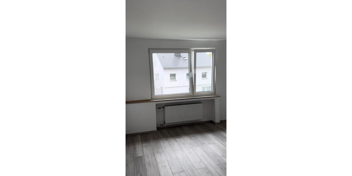 Etagenwohnung Düsseldorf Stadtbezirk 9 - 3.5 Zimmer, 84 m&sup2;, 1.200&euro; | Angebot:25350874