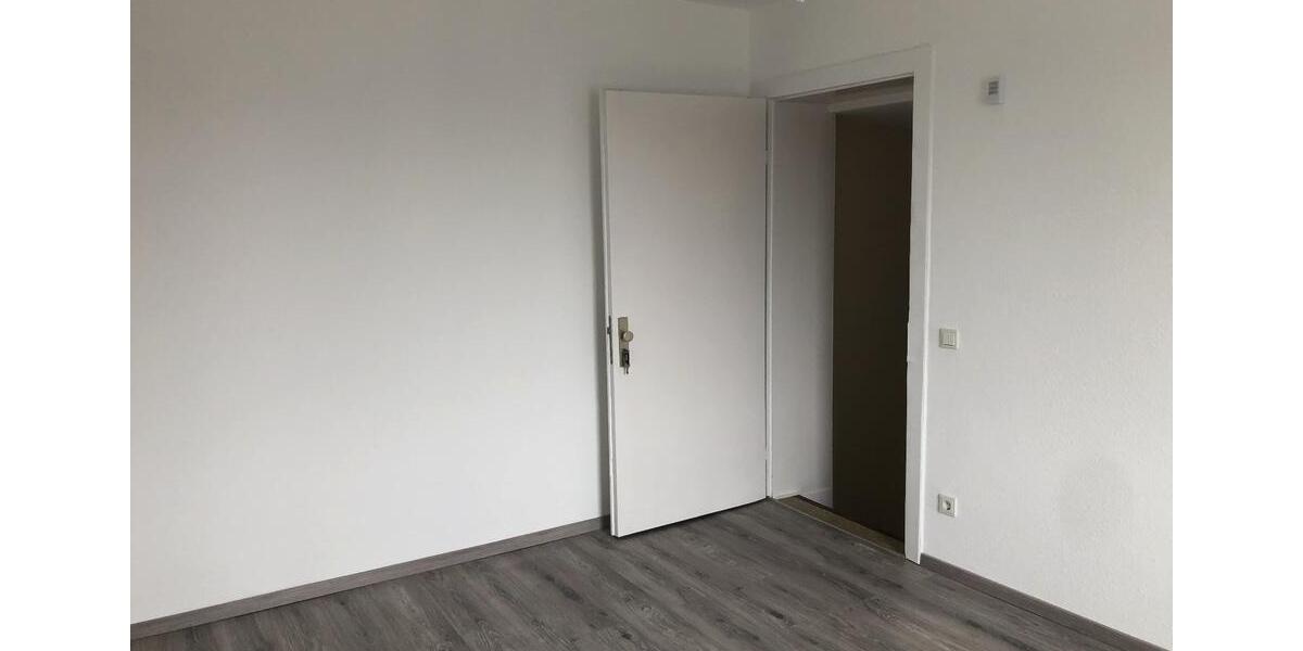 Etagenwohnung Moers - 3 Zimmer, 64 m&sup2;, 544&euro; | Angebot:25784472