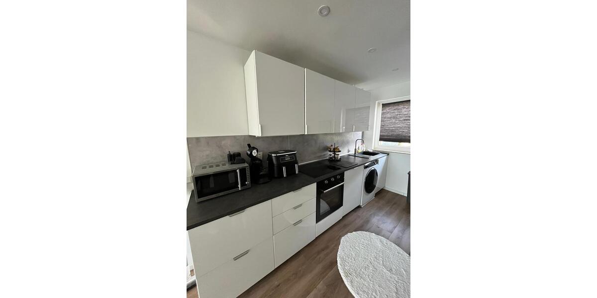 Hochparterre Mönchengladbach Ost - 3 Zimmer, 77 m&sup2;, 1.100&euro; | Angebot:25403027