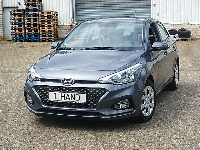 i20