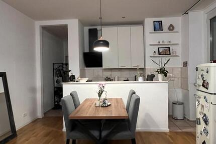 Wohnung Düsseldorf Pempelfort - 1.5 Zimmer, 62 m&sup2;, 825&euro; | Angebot:25523328