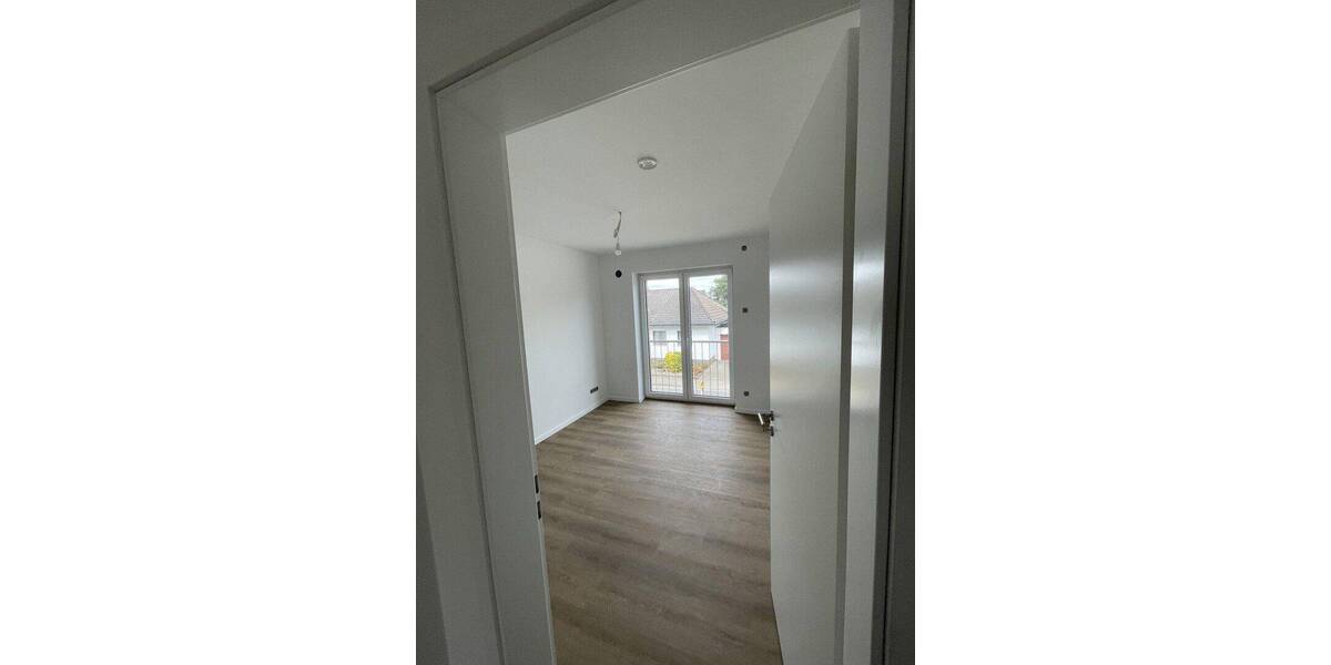 Terrassenwohnung Kempen St. Hubert - 3 Zimmer, 88 m&sup2;, 1.200&euro; | Angebot:26879408