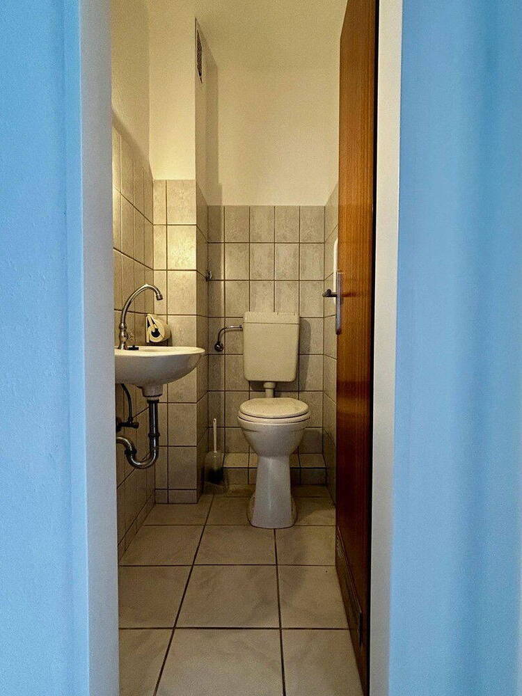 Renovierte 3-Zimmer Wohnung mit großem Balkon und Garage Zentrum Ratingen-Hösel