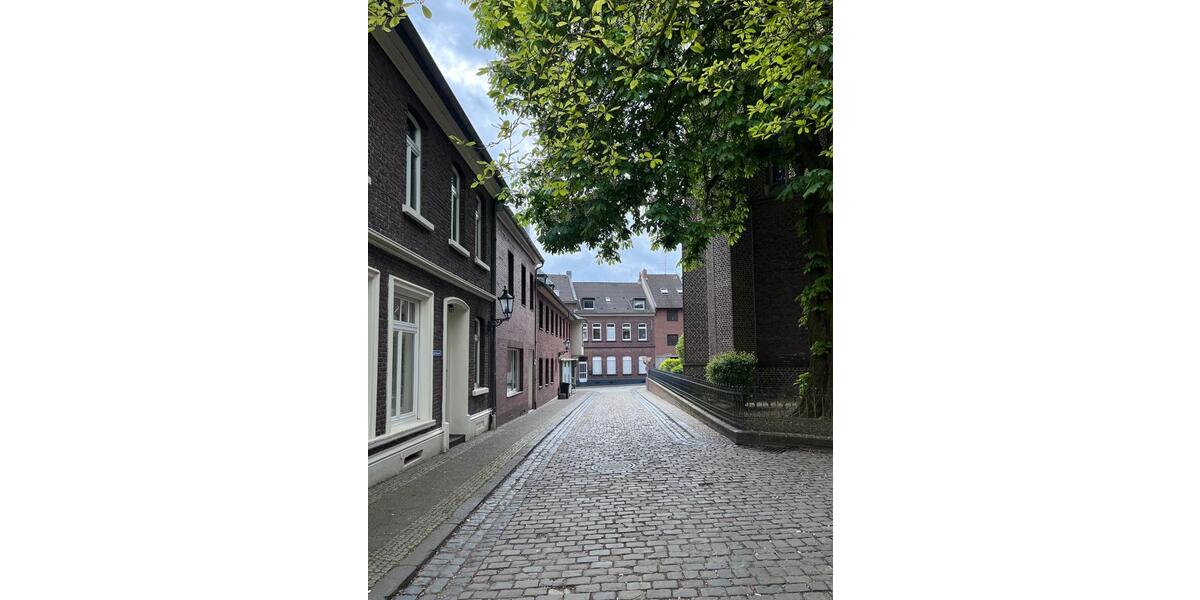 Dachgeschoßwohnung Krefeld Hüls - 2 Zimmer, 66 m&sup2;, 194.500&euro; | Angebot:26373846