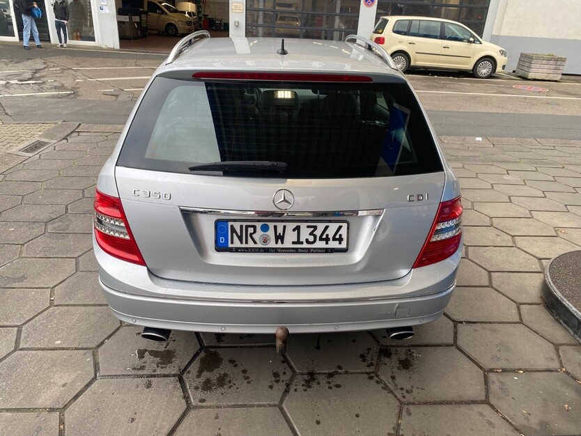 Mercedes-Benz C 350 185.000 km 8.000 € Düsseldorf 40213