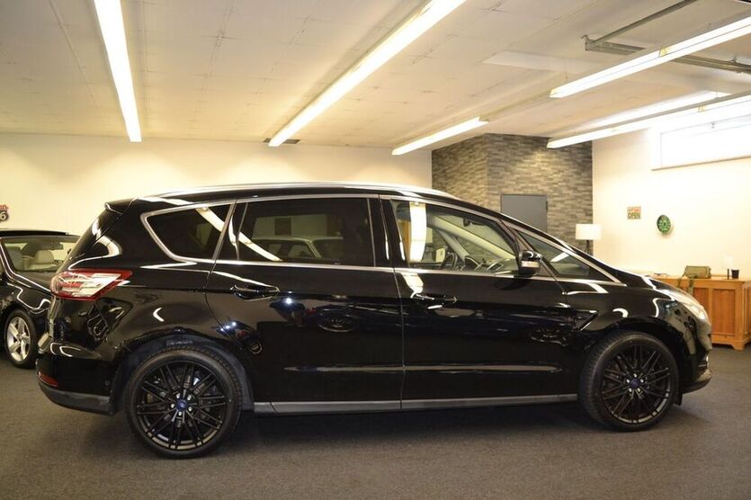 S-Max