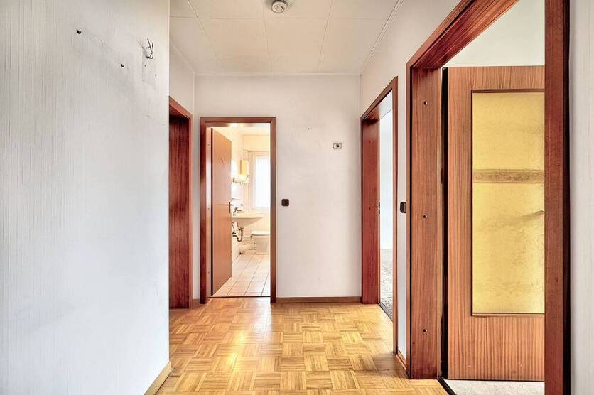 Hell. Sonnig. Gut gelegen. | 2-Zimmer-Wohnung mit Südbalkon und Garage in Mülheim Holthausen