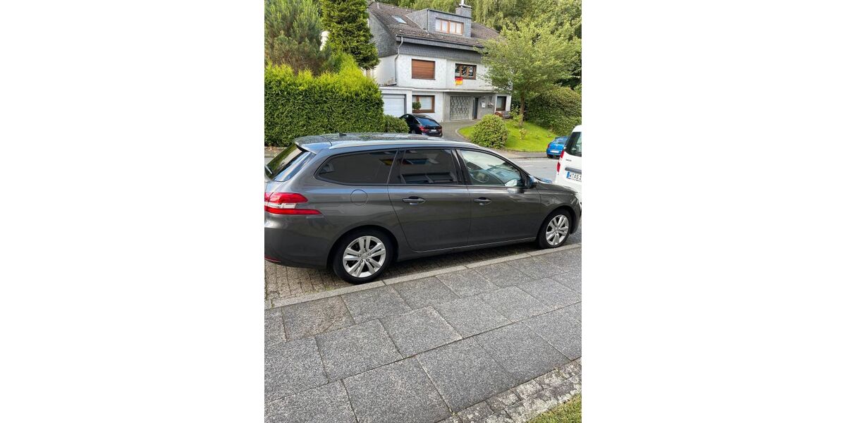 Peugeot 308 159.980 km 7.900 &euro; Wuppertal 42119