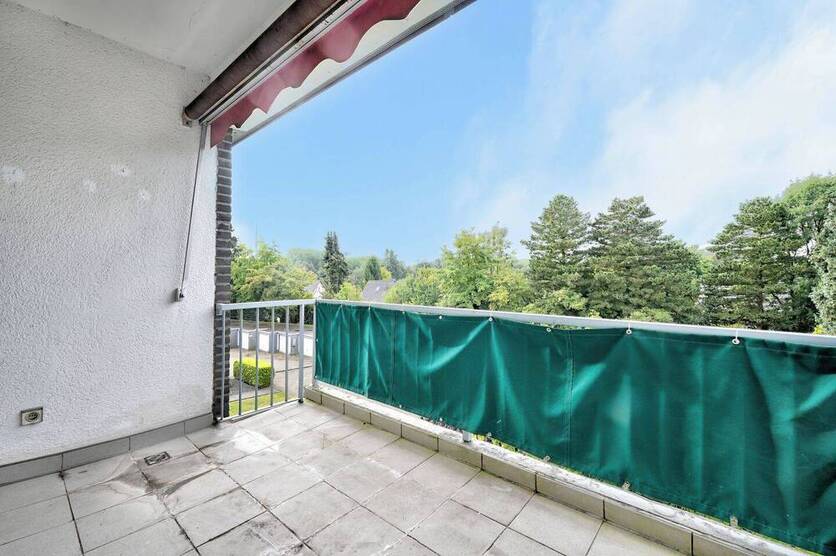 Hell. Sonnig. Gut gelegen. | 2-Zimmer-Wohnung mit Südbalkon und Garage in Mülheim Holthausen