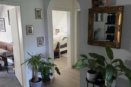 Schöne DG-Wohnung in Röttgersbach zu vermieten