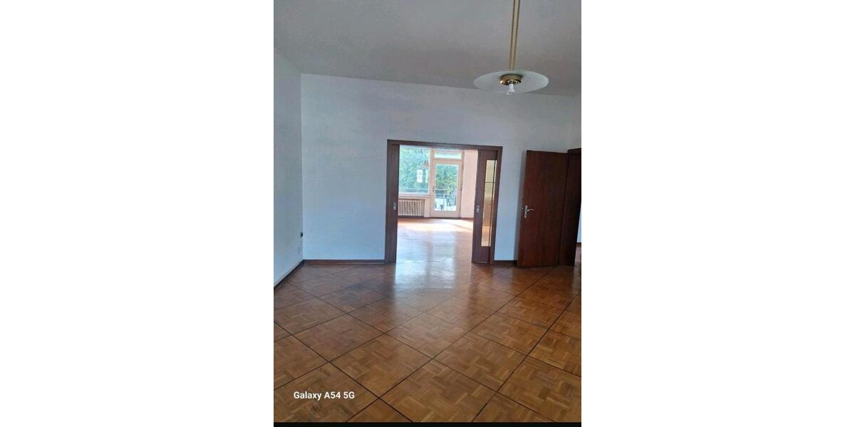 5ZKDB Wohnung 170qm Nähe Bunten Garten 1550€Kaltmiete 5 zimmer