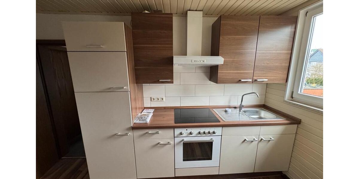 Dachgeschoßwohnung Langenfeld (Rheinland) - 2 Zimmer, 52 m&sup2;, 665&euro; | Angebot:26397791