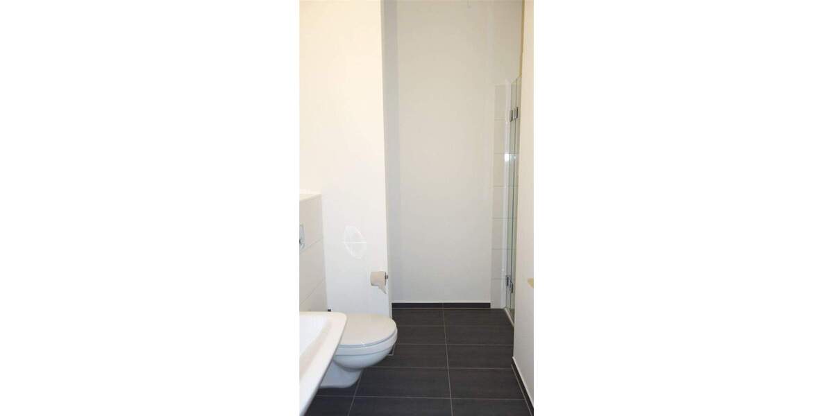 Etagenwohnung Mönchengladbach Stadtmitte - 2 Zimmer, 65 m&sup2;, 873&euro; | Angebot:25778926