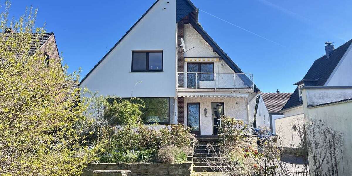 Einfamilienhaus Langenfeld - 5 Zimmer, 142 m&sup2;, 655.000&euro; | Angebot:26475994