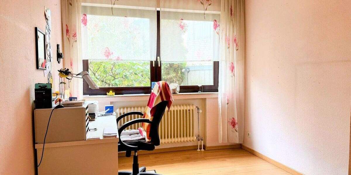 Etagenwohnung Düsseldorf Unterbach - 4 Zimmer, 109 m&sup2;, 359.000&euro; | Angebot:25413595