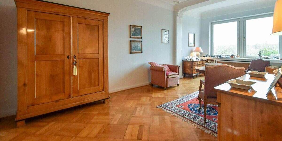 Etagenwohnung Essen / Stadtwald Stadtwald - 4 Zimmer, 135 m&sup2;, 695.000&euro; | Angebot:25731609