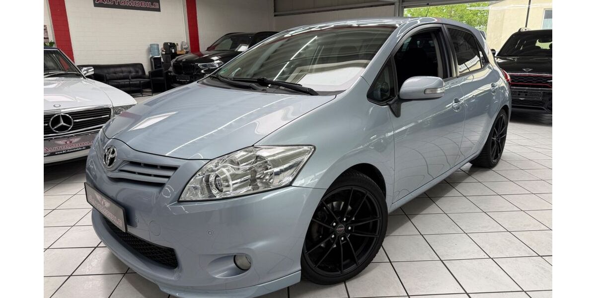 Toyota Auris 130.000 km 6.300 &euro; Leverkusen 51371