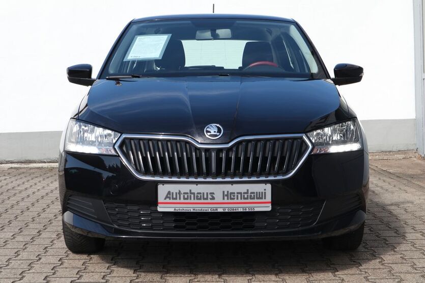 Skoda Fabia 74.700 km 8.990 € Moers 47443