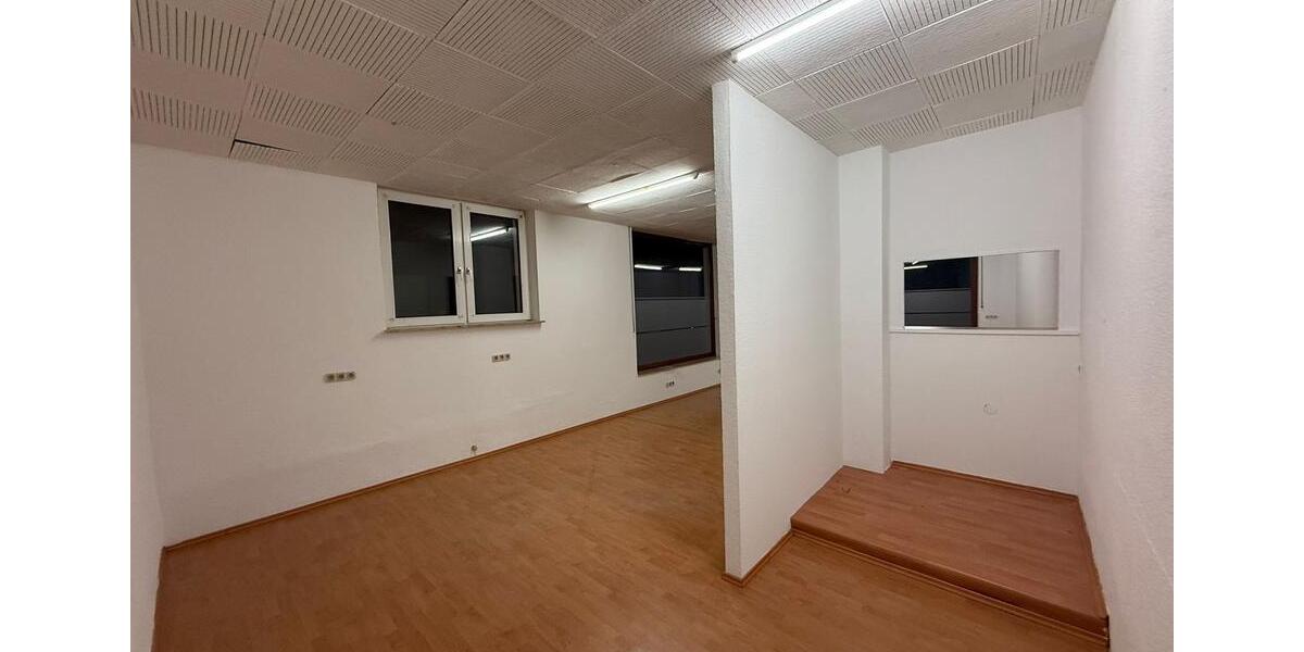 Gewerbeobjekt Mülheim an der Ruhr Menden-Holthausen - 700&euro; | Angebot:26416601