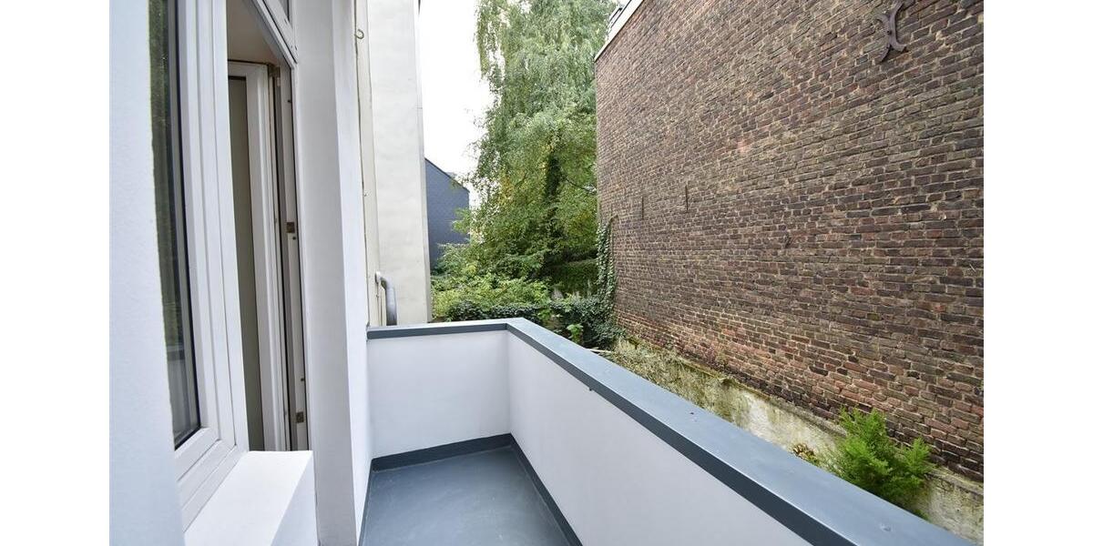 Etagenwohnung Düsseldorf Heerdt - 2 Zimmer, 75 m&sup2;, 1.250&euro; | Angebot:22619460