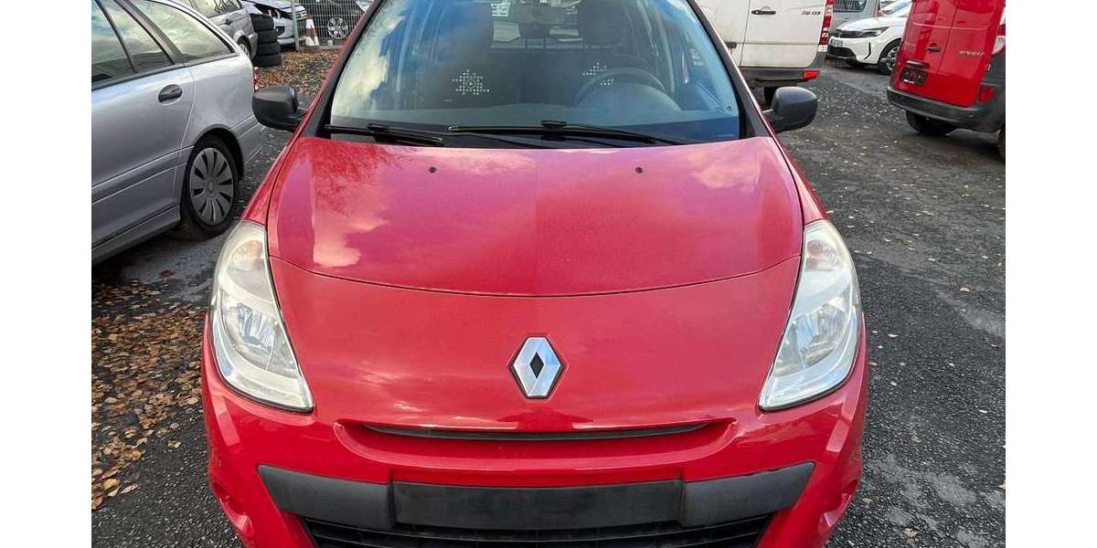 Renault Clio 75.500 km 3.700 &euro; Düsseldorf 40231