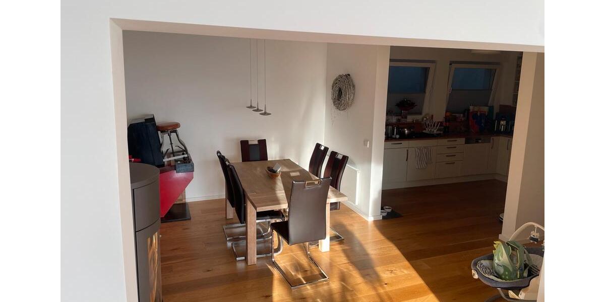 Etagenwohnung Velbert Pöthen - 3.5 Zimmer, 96 m&sup2;, 363.636&euro; | Angebot:25745994