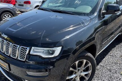 Jeep Grand Cherokee 186.600 km 13.799 &euro; Düsseldorf 40231