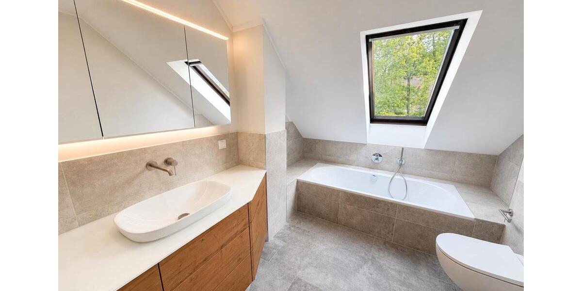 Dachgeschoßwohnung Erkrath - 4 Zimmer, 98 m&sup2;, 425.000&euro; | Angebot:26750061