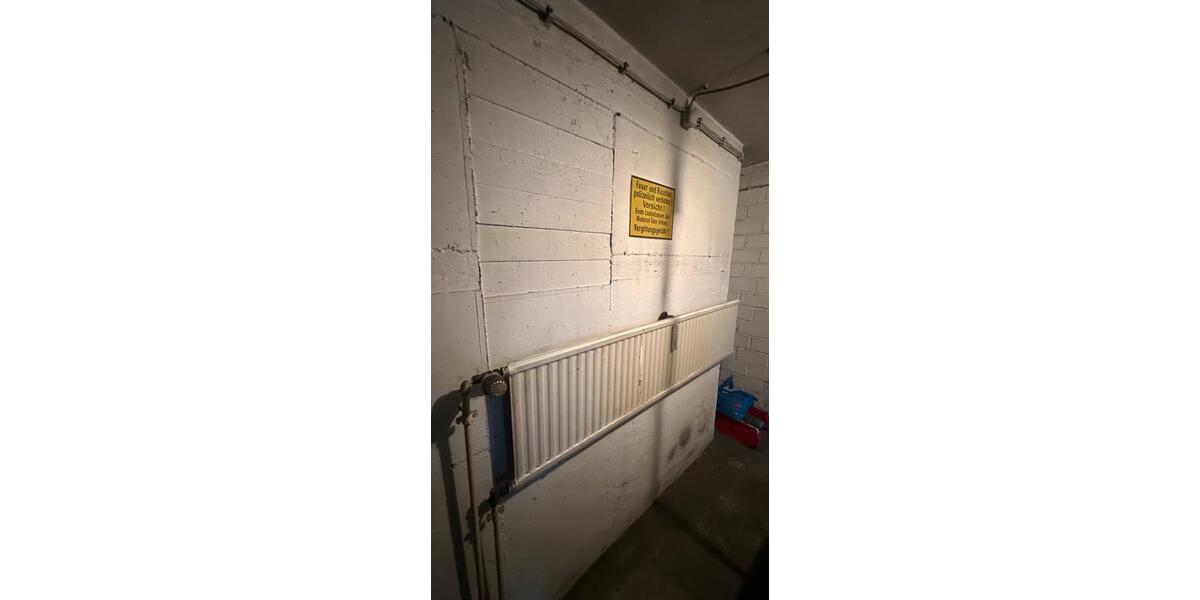 Garagen / Stellplätze Düsseldorf Derendorf - 150&euro; | Angebot:24918205