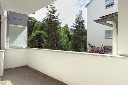 3-Zimmer-Wohnung in Toplage mit Loggia Leerstehend 3 zimmer