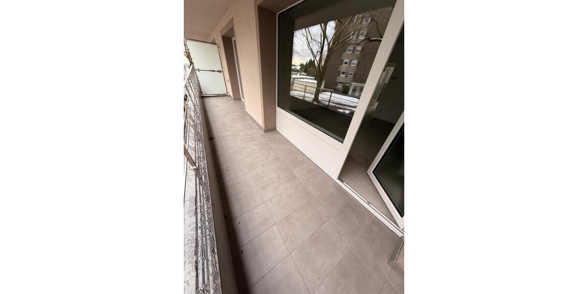 Kernsanierte 3 Zimmer Wohnung mit Balkon und Garage 3 zimmer