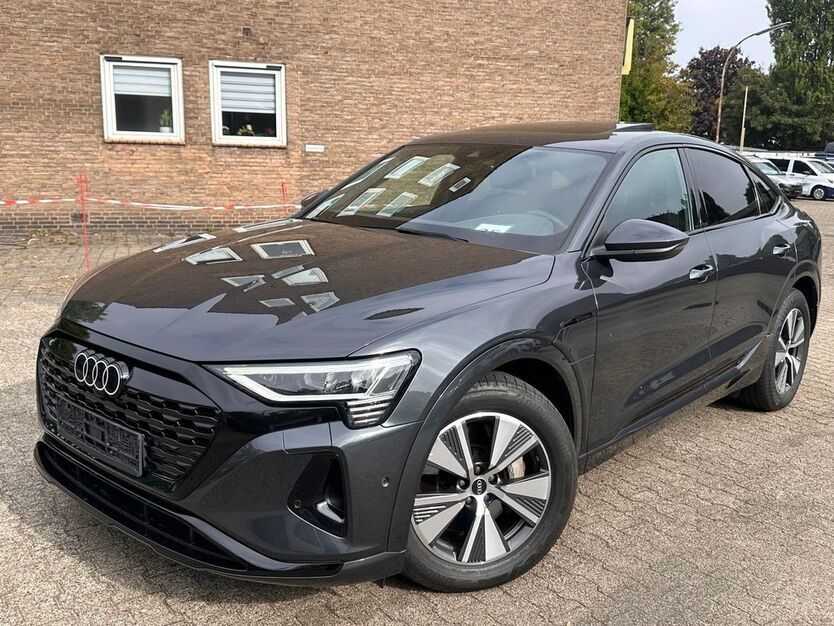 Audi Q8 e-tron 61.011 km 42.900 € Düsseldorf 40597