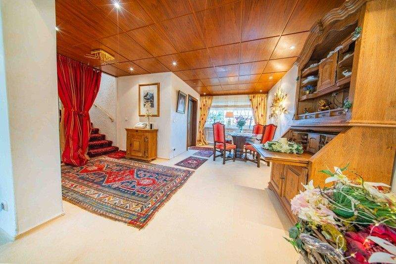 Mehrfamilienhaus, Wohnhaus Mönchengladbach Dohr - 4 Zimmer, 125 m&sup2;, 2.500&euro; | Angebot:25457875