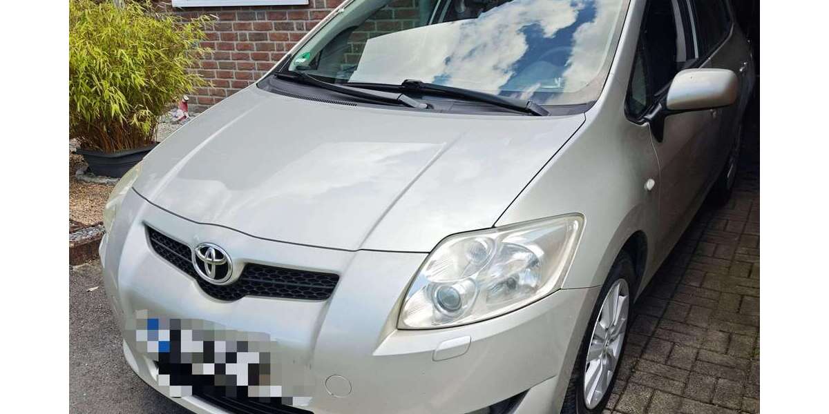 Toyota Auris 80.500 km 6.499 &euro; Erkrath, Fundort des Neanderthalers, Stadt 40699