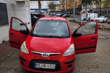 Hyundai i10 110.000 km 2.300 € Köln 50733