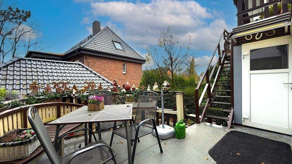 Doppelhaushälfte in Oberhausen-Eisenheim mit Garten, Garage, Carport, zwei Terrassen und mehr! 6 zimmer