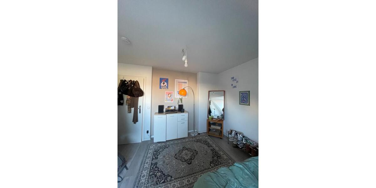 Etagenwohnung Düsseldorf Pempelfort - 4 Zimmer, 70 m&sup2;, 590&euro; | Angebot:26699625