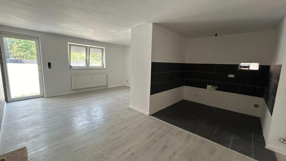 Maisonettenwohnung Grevenbroich Neuenhausen - 4 Zimmer, 123 m&sup2;, 950&euro; | Angebot:25806840