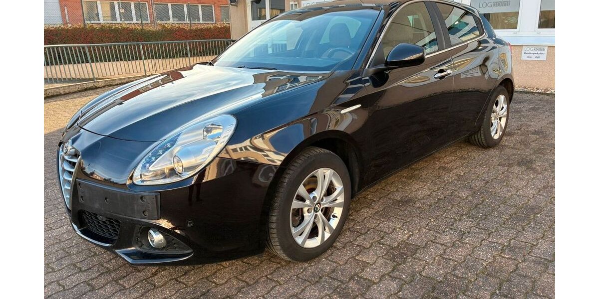 Alfa Romeo Giulietta 111.044 km 7.900 &euro; Willich 47877