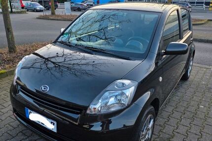 Daihatsu Sirion 154.300 km 2.700 &euro; Leverkusen 51381